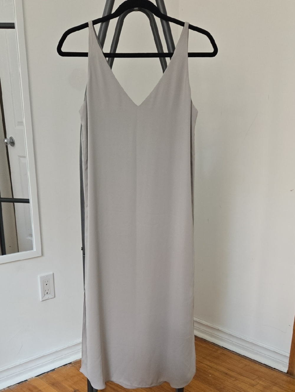 Babaton Minimal V-Neck Slip Midi Dress in Light Gray